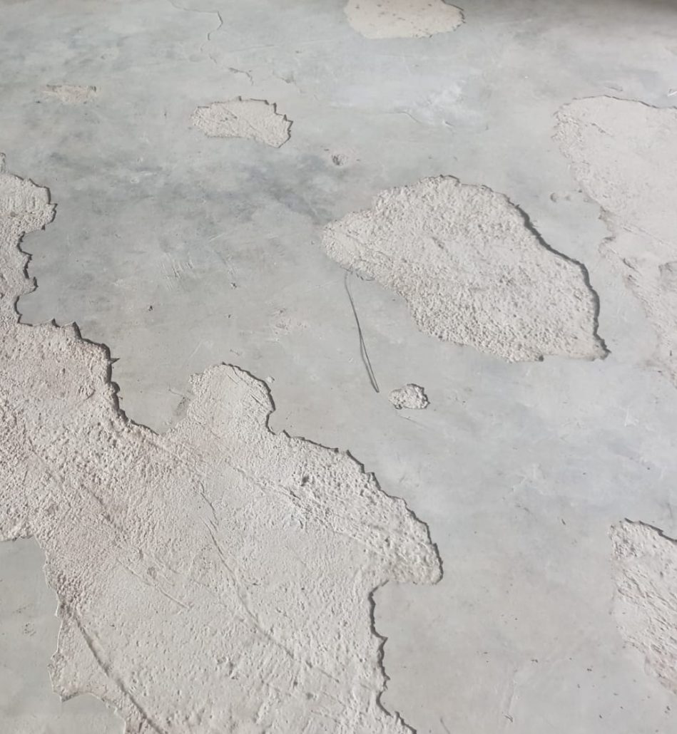 betonvloer nadelen los laten toplaag