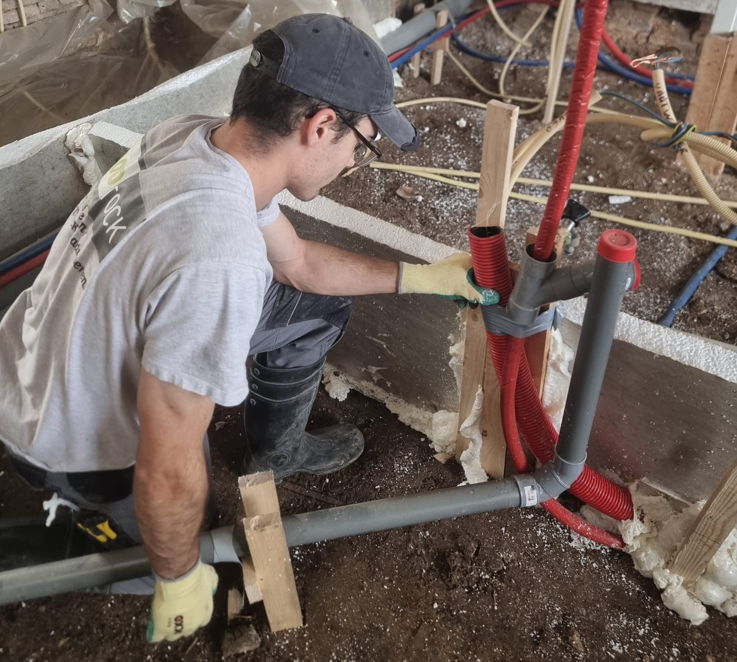 Schuimbeton en leidingen